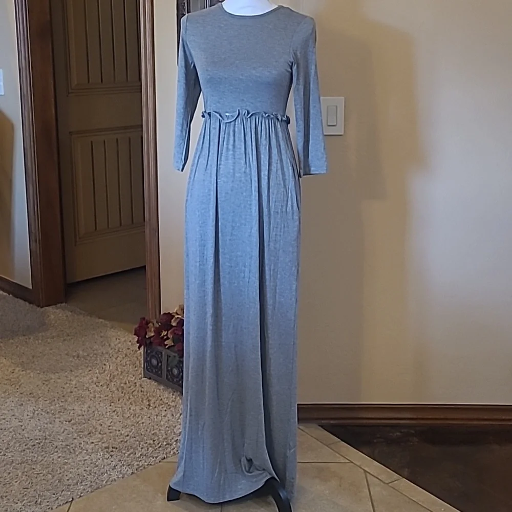 Bellamie NWOT Maxie Dress Size Small Gray Long - Picture 1 of 7